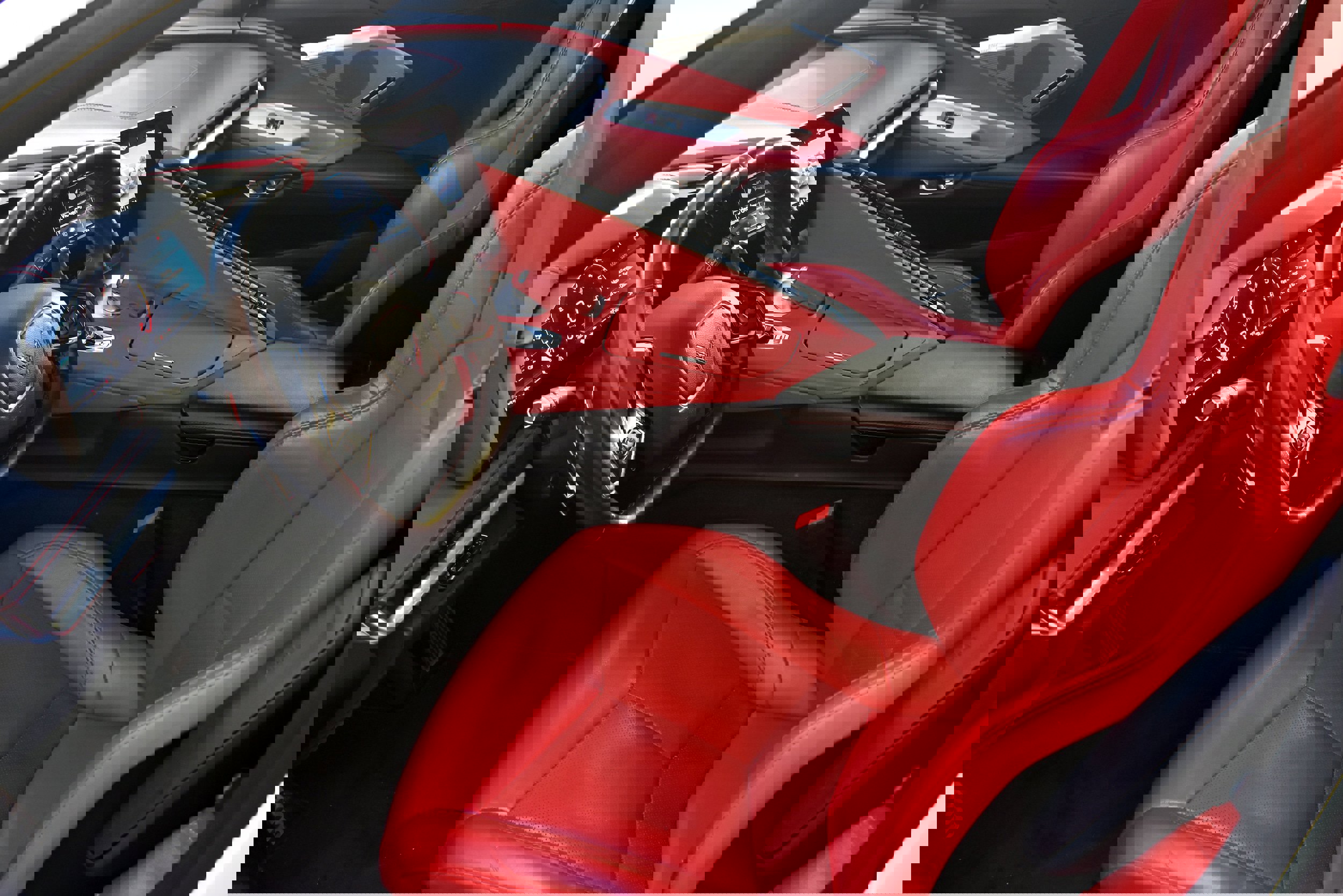 Used 2024 Chevrolet Corvette Stingray Preferred Cpe w/ 2LT image 19