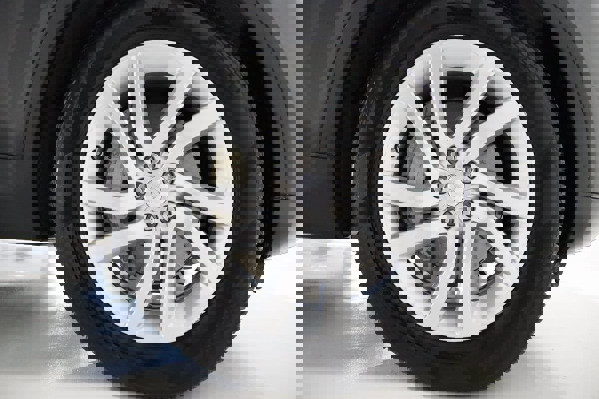 Used 2018 Land Rover Discovery HSE image 74