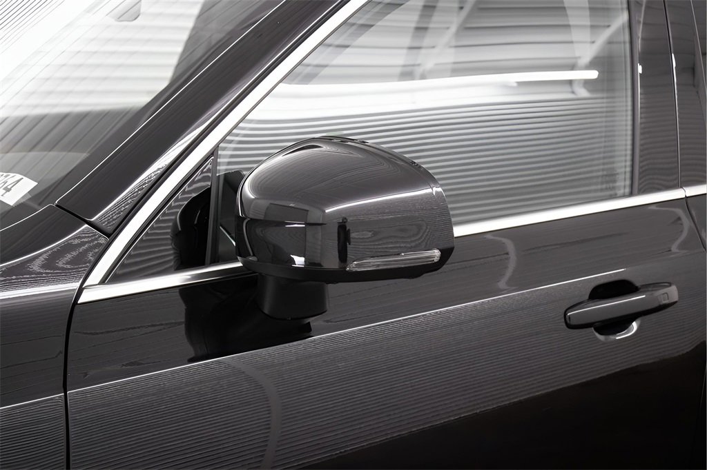 Certified 2025 Volvo XC90 T8 Plus w/ Protection Package Premier image 7