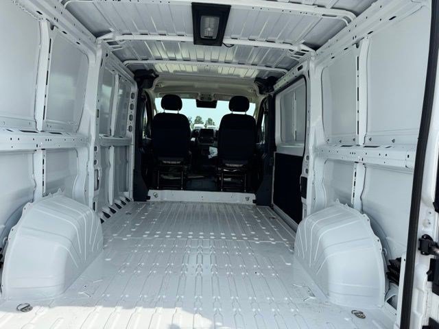 New 2025 RAM ProMaster 1500 w/ Convenience Group FWD image 27
