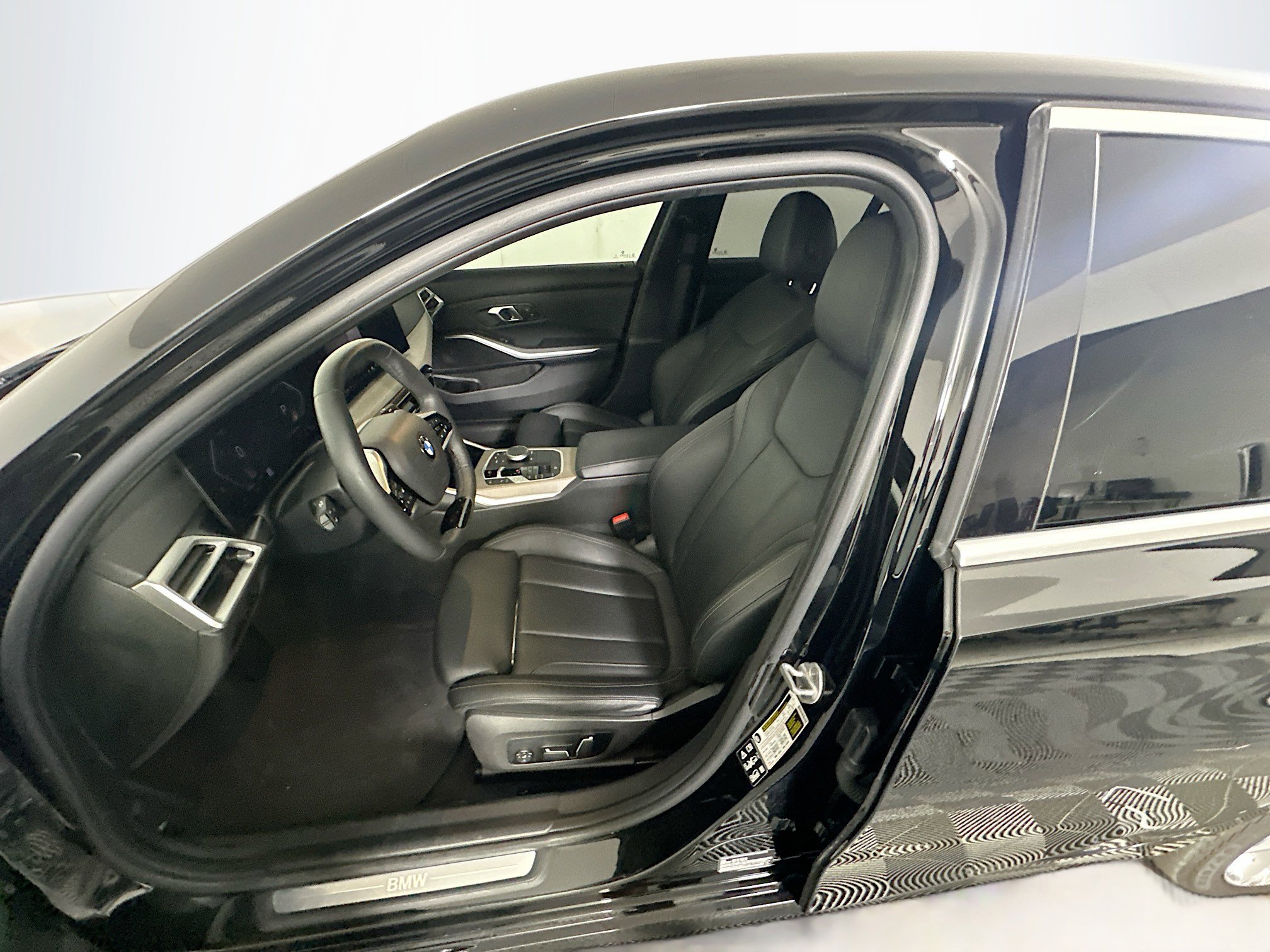 Used 2025 BMW 330i xDrive Sedan image 13