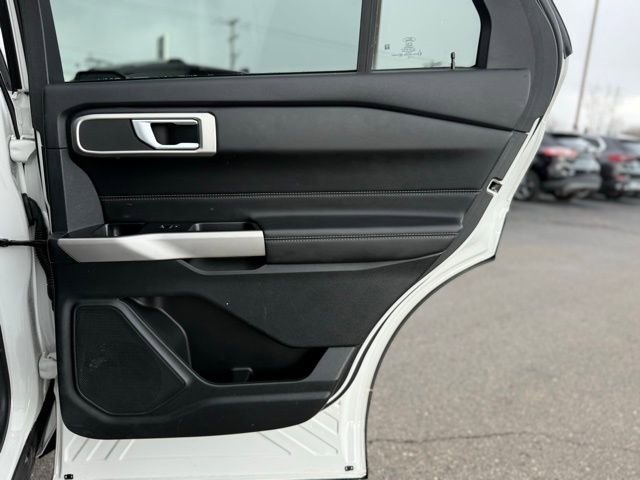 Used 2023 Ford Explorer XLT w/ Equipment Group 202A image 19