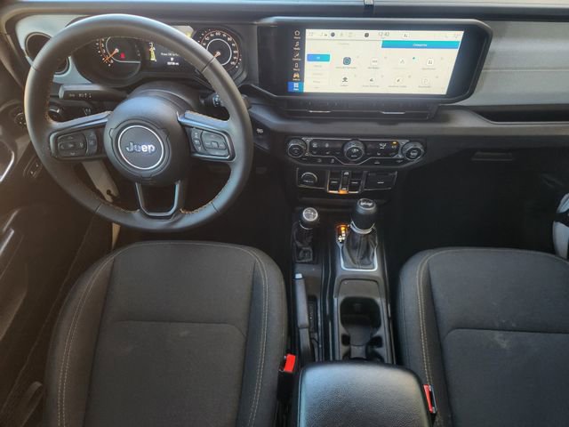 Used 2024 Jeep Wrangler Sport S image 27