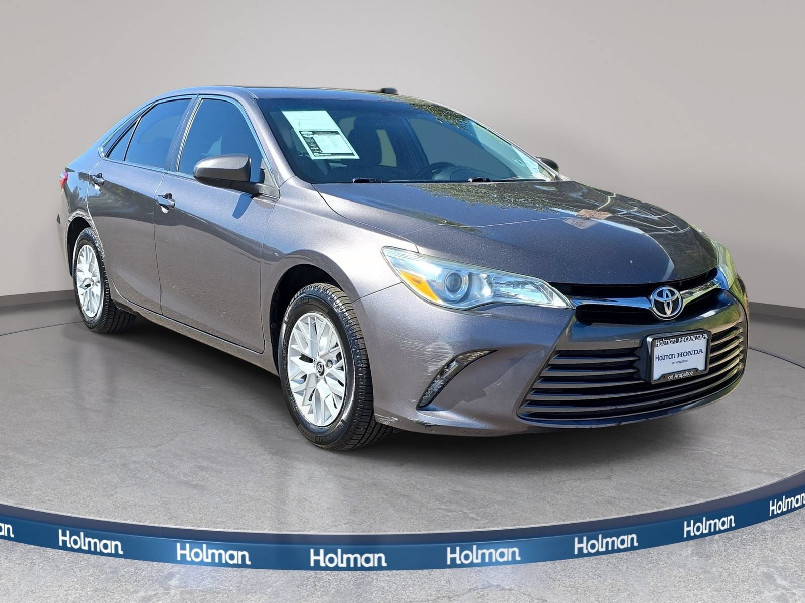 Used 2017 Toyota Camry LE FWD image 4
