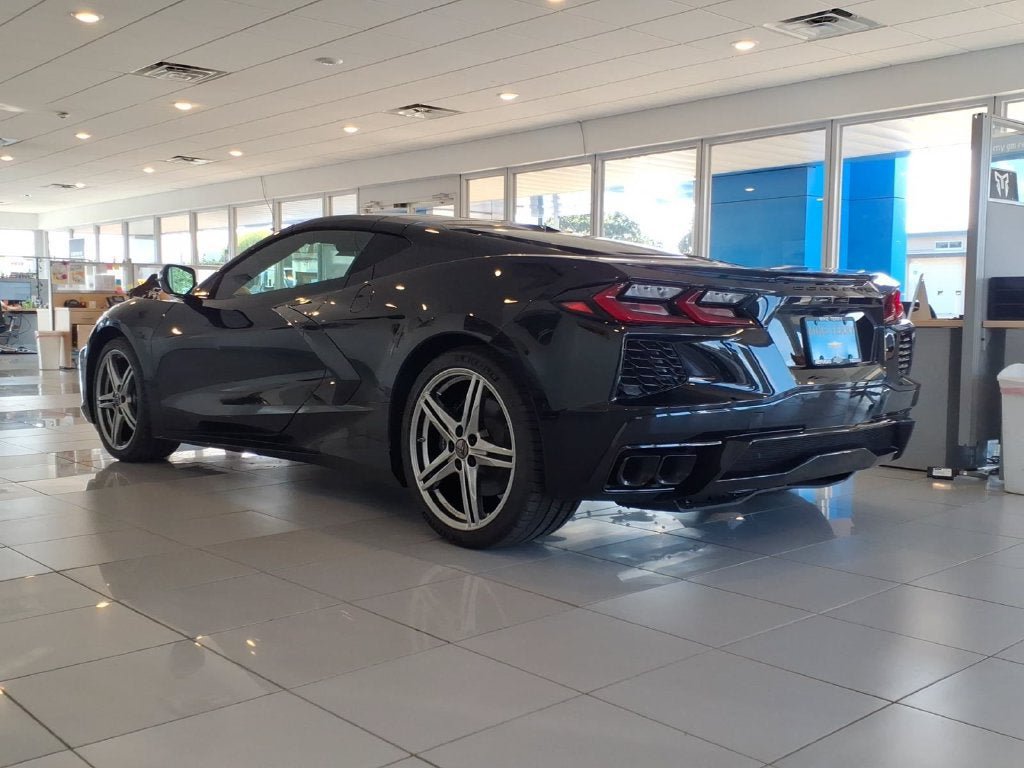 New 2027 Chevrolet Corvette Stingray Coupe w/ 2LT RWD image 3
