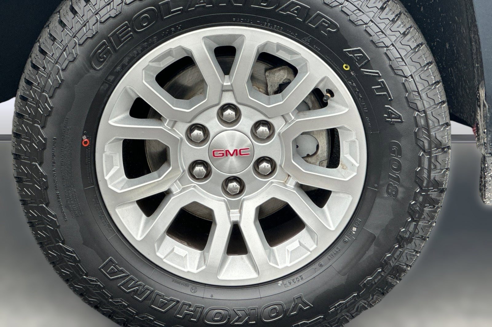 Used 2019 GMC Yukon SLE w/ Convenience Package image 11