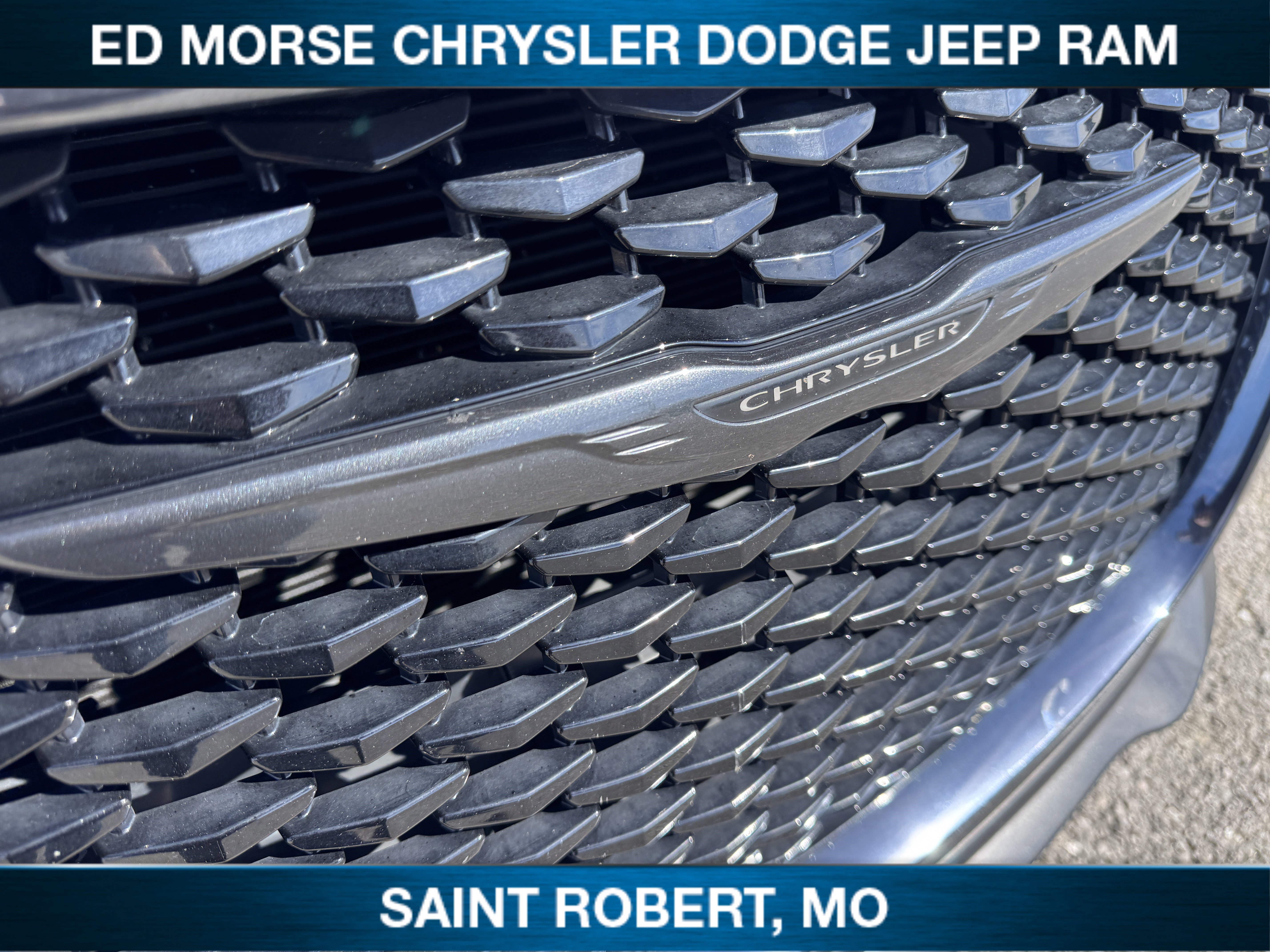 Used 2020 Chrysler 300 Touring L w/ Quick Order Package 2EF image 9