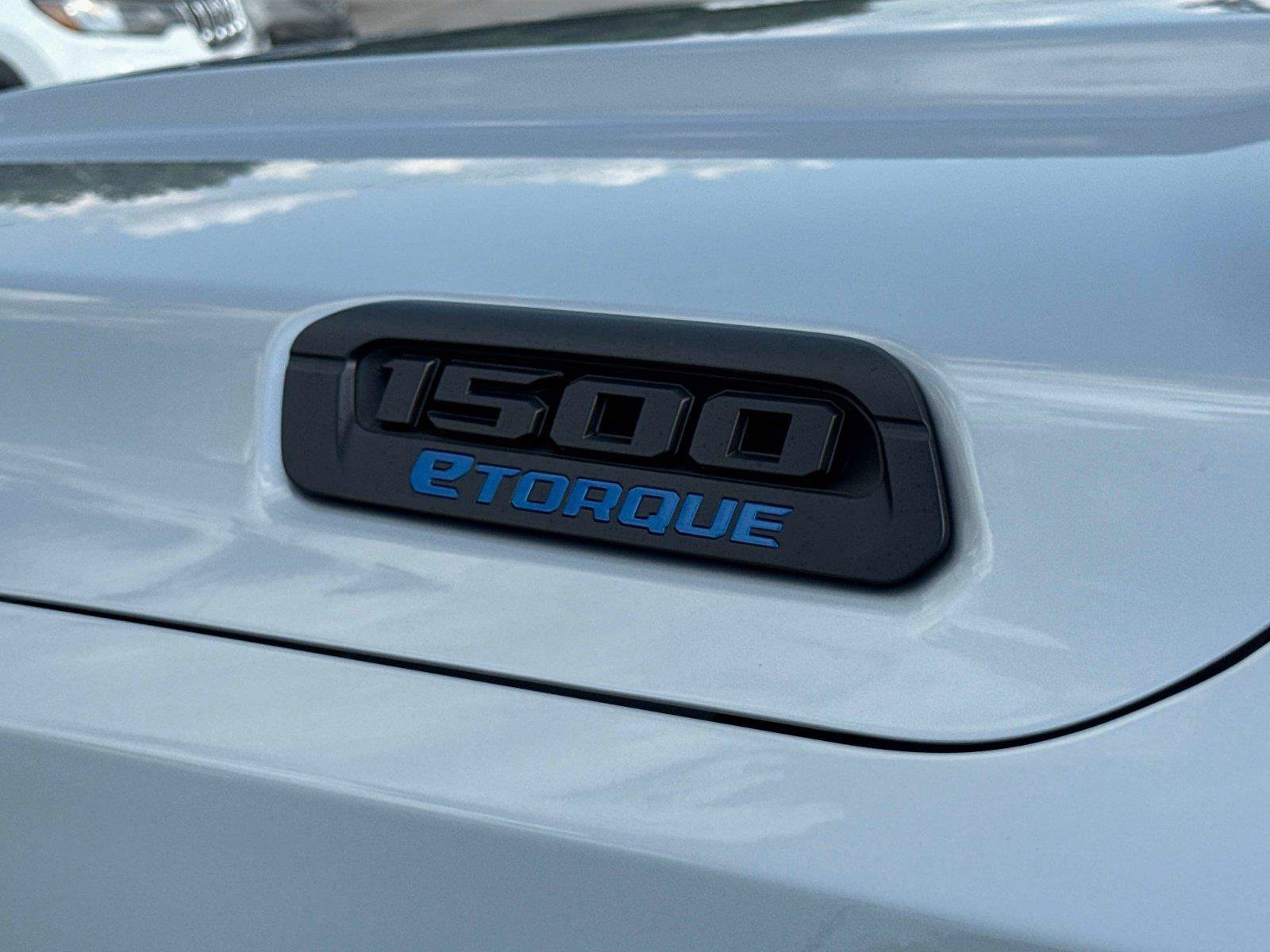 New 2026 RAM 1500 Express AWD/4WD image 13