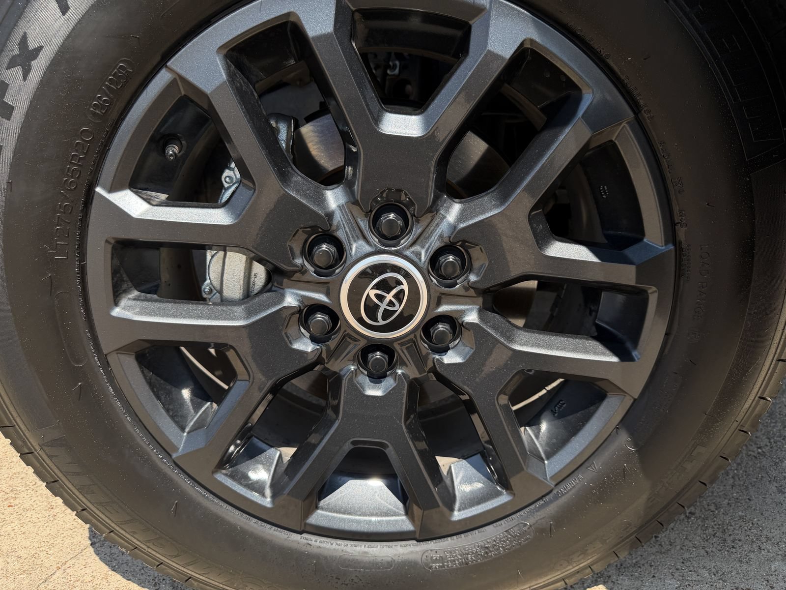 Used 2024 Toyota Sequoia Platinum AWD/4WD image 10