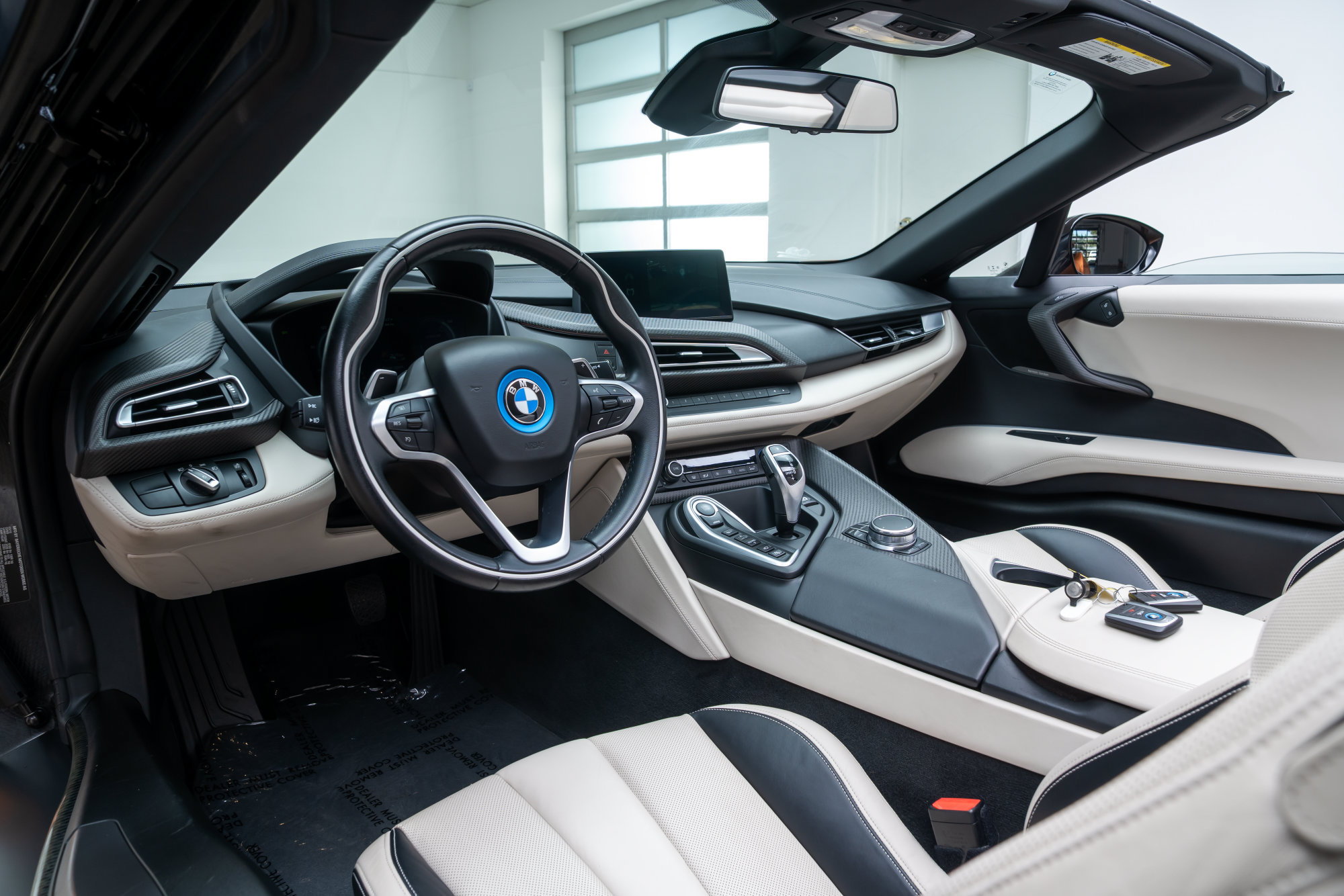 Used 2019 BMW i8 Roadster AWD/4WD image 22