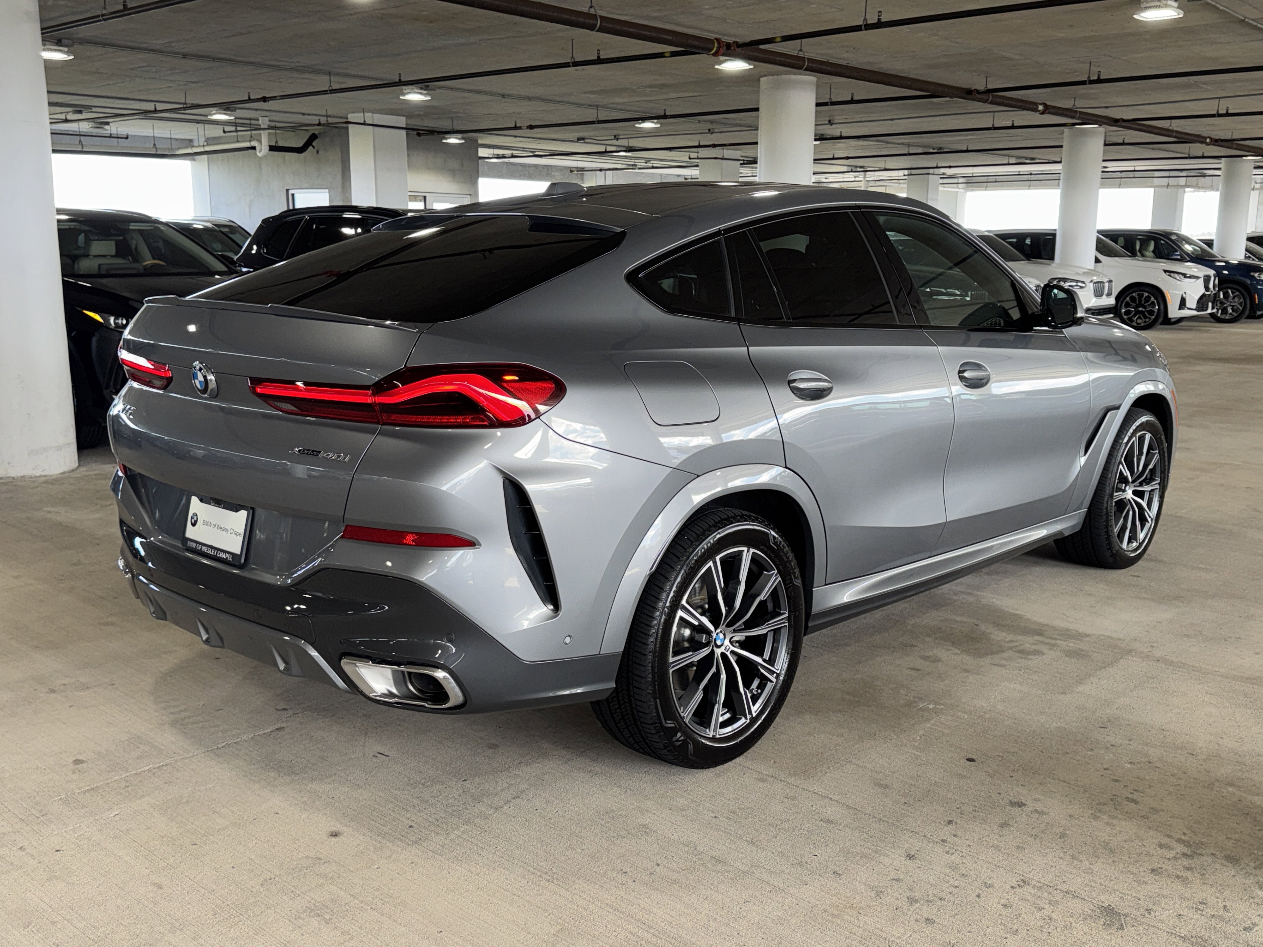 Certified 2025 BMW X6 xDrive40i image 8