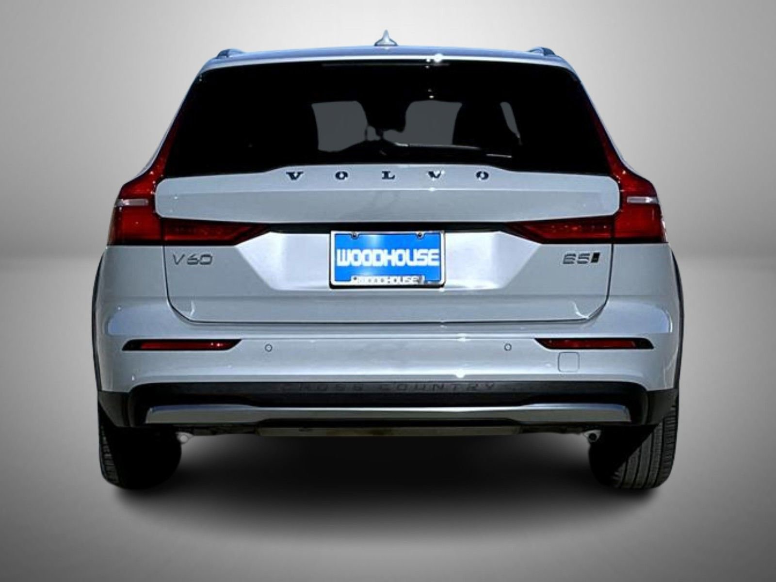 Used 2025 Volvo V60 B5 Cross Country Plus AWD/4WD image 6