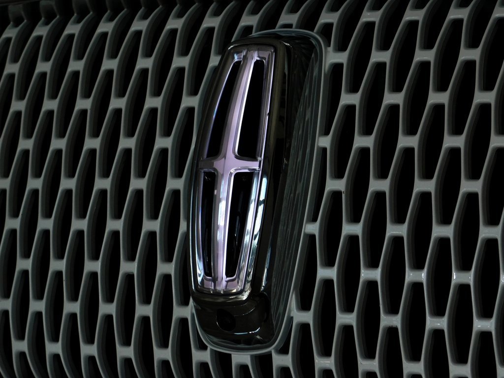 Used 2024 Lincoln Navigator Reserve w/ Equipment Group 201A image 15