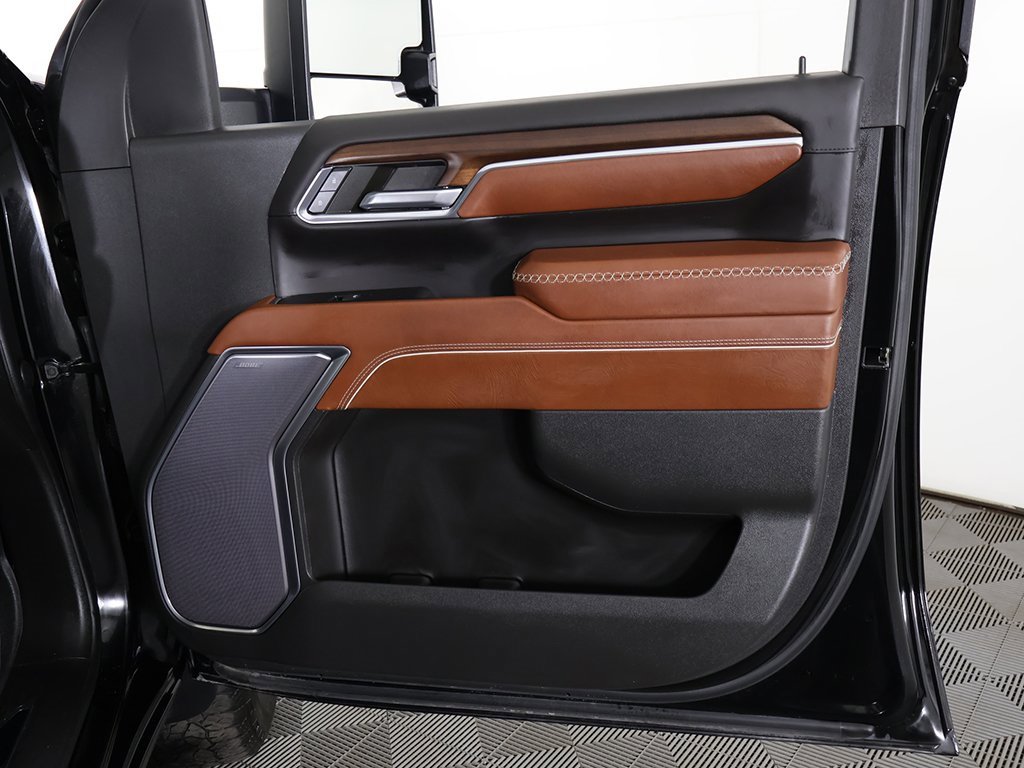 Used 2024 GMC Sierra 3500 Denali Ultimate image 29