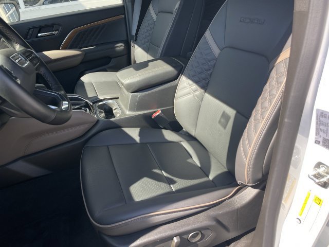 Used 2026 GMC Canyon Denali AWD/4WD image 11