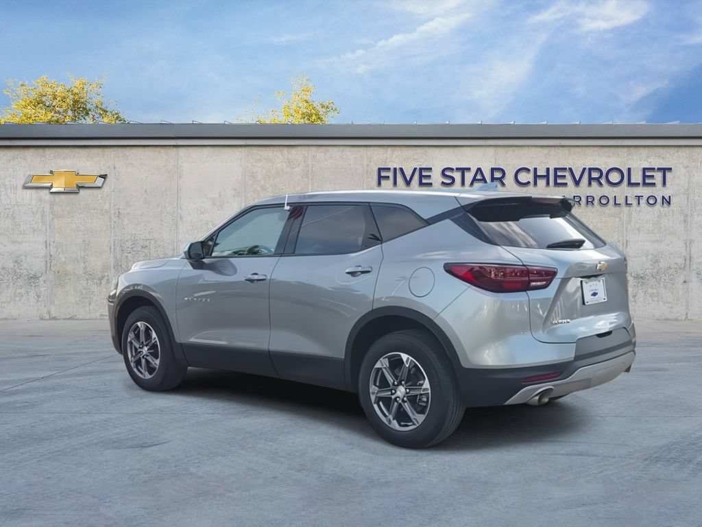 Used 2025 Chevrolet Blazer LT FWD image 6