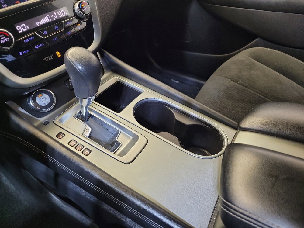 Used 2019 Nissan Murano S image 26