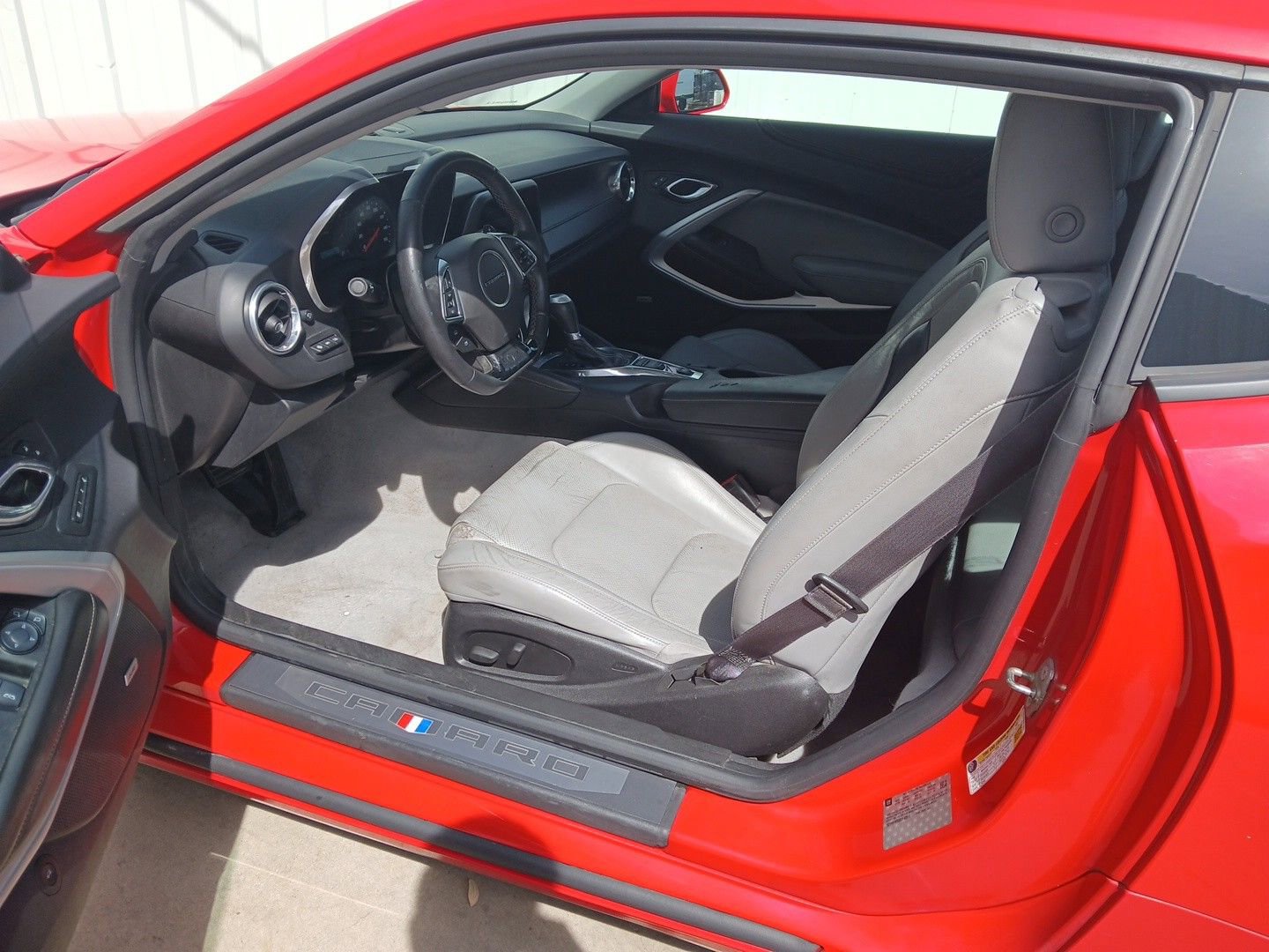 Used 2016 Chevrolet Camaro LT image 8