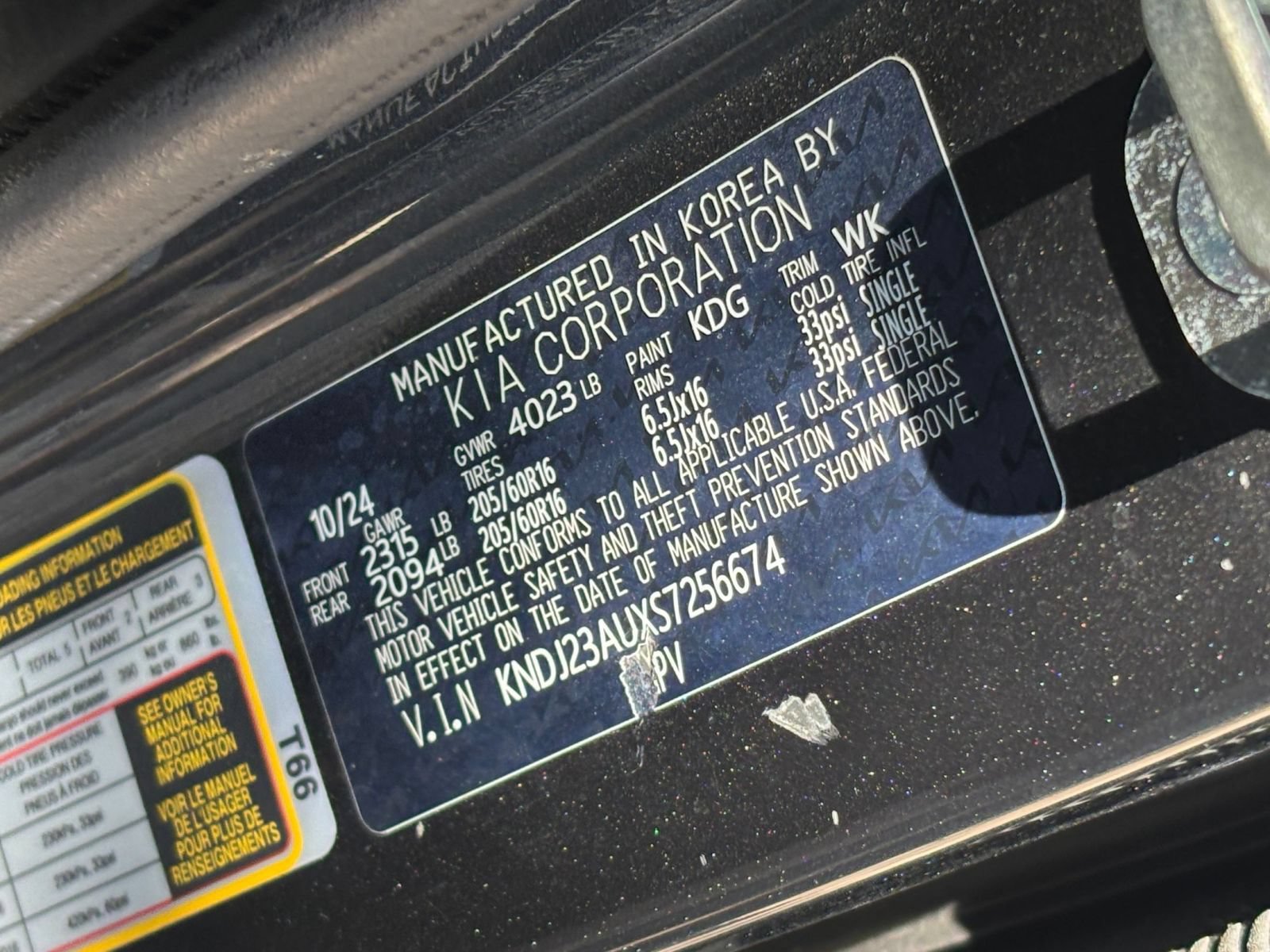 Used 2025 Kia Soul LX w/ LX Technology Package FWD image 26