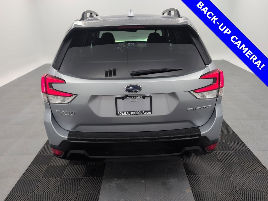 Used 2021 Subaru Forester Limited image 4