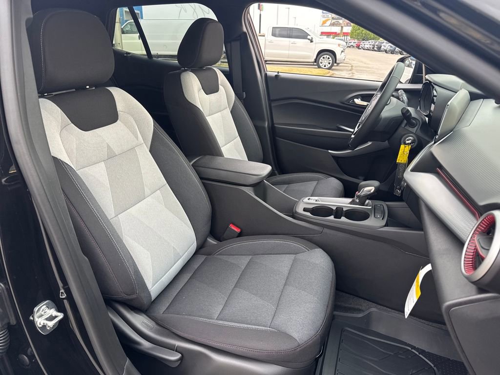 New 2026 Chevrolet Trax RS w/ Driver Confidence Package image 11