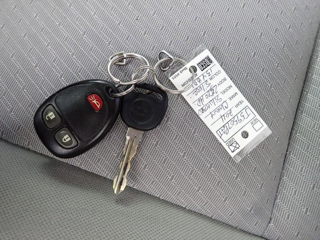 Used 2011 Chevrolet Silverado 2500 LT w/ Interior Plus Package image 47