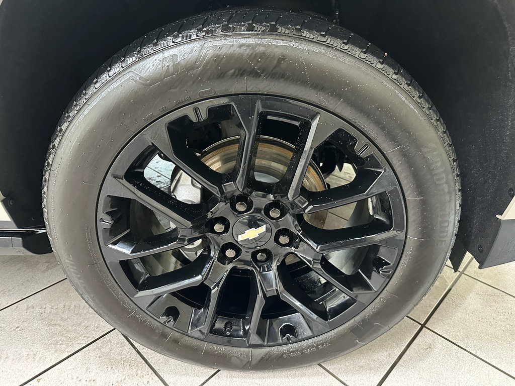 Certified 2024 Chevrolet Tahoe High Country w/ Advanced Technology Package image 14