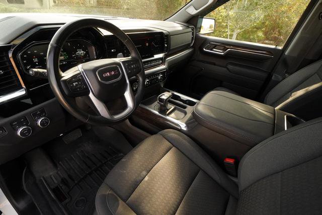 Used 2024 GMC Sierra 1500 Elevation w/ X31 Off-Road Package image 18