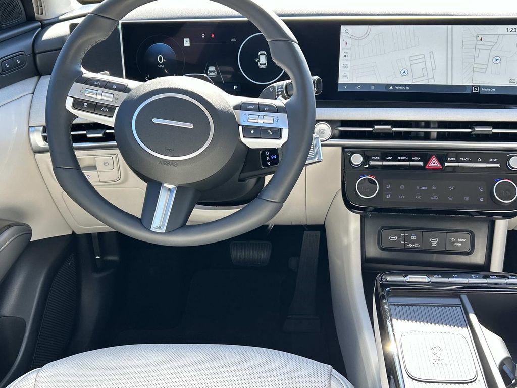 New 2026 Hyundai Tucson Limited image 23