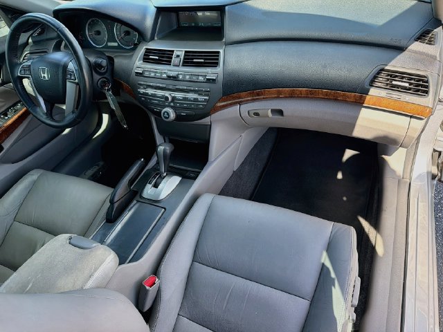 Used 2011 Honda Accord EX-L image 29
