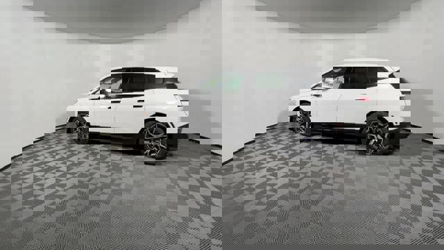 New 2022 BMW iX xDrive50 w/ Convenience Package image 9