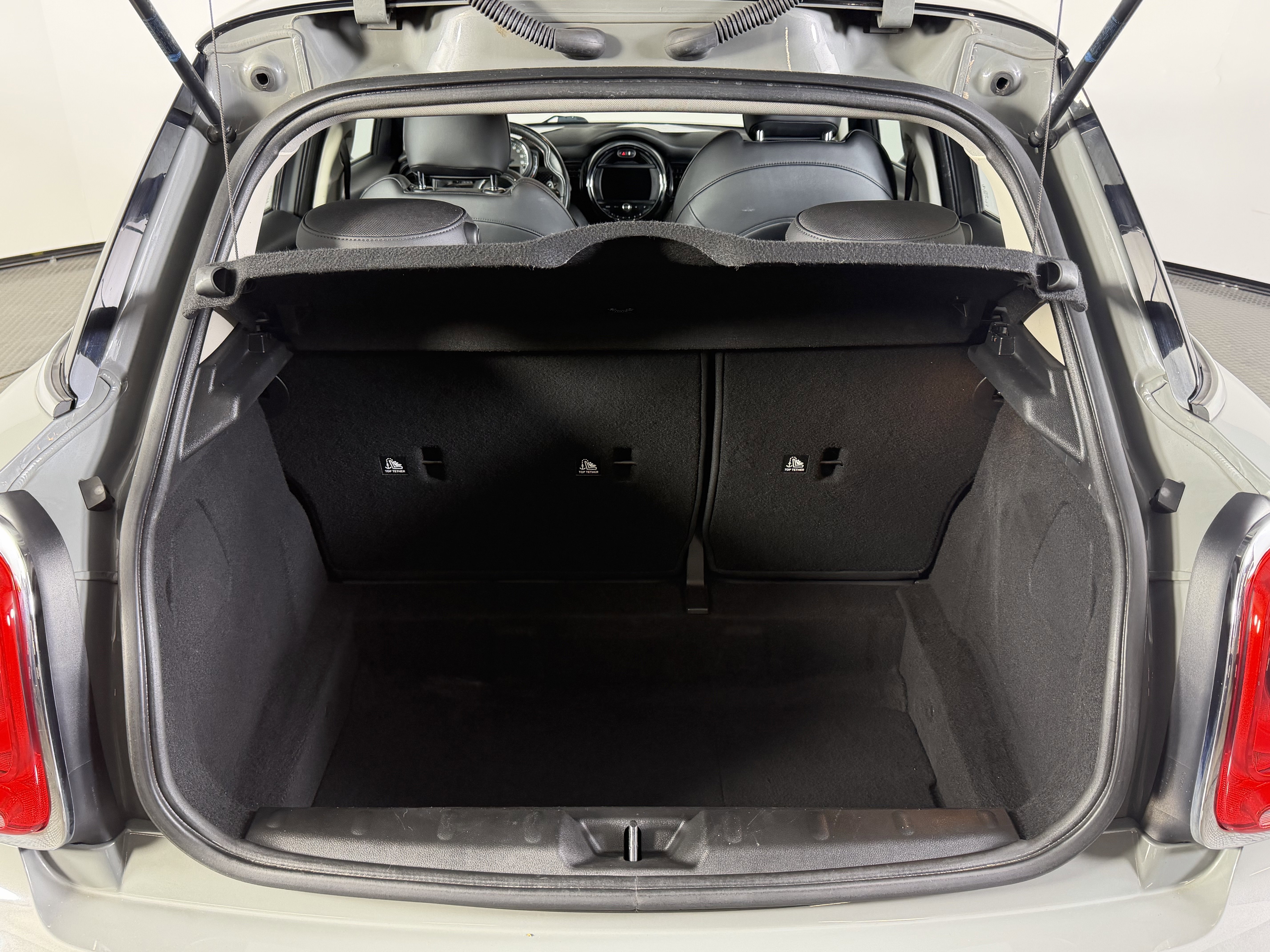 Used 2019 MINI Cooper S image 9