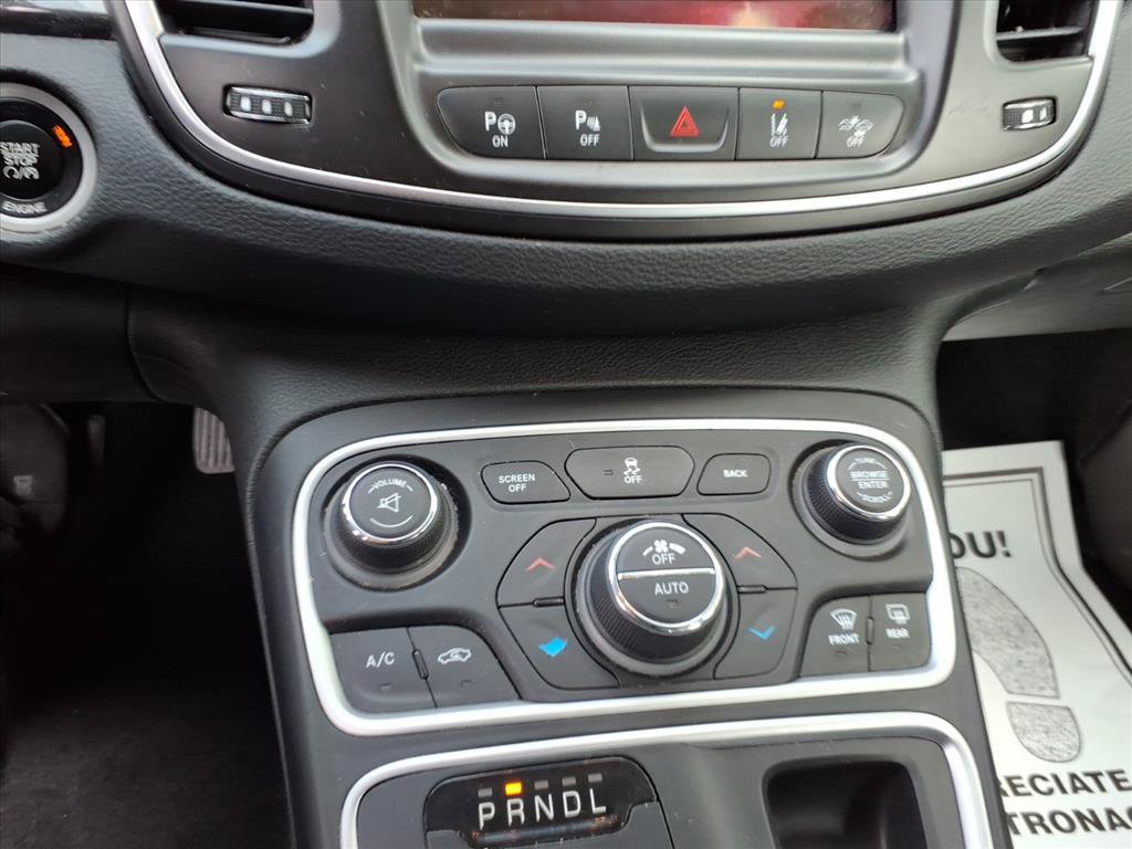 Used 2015 Chrysler 200 C w/ Navigation & Sound Group I FWD image 11