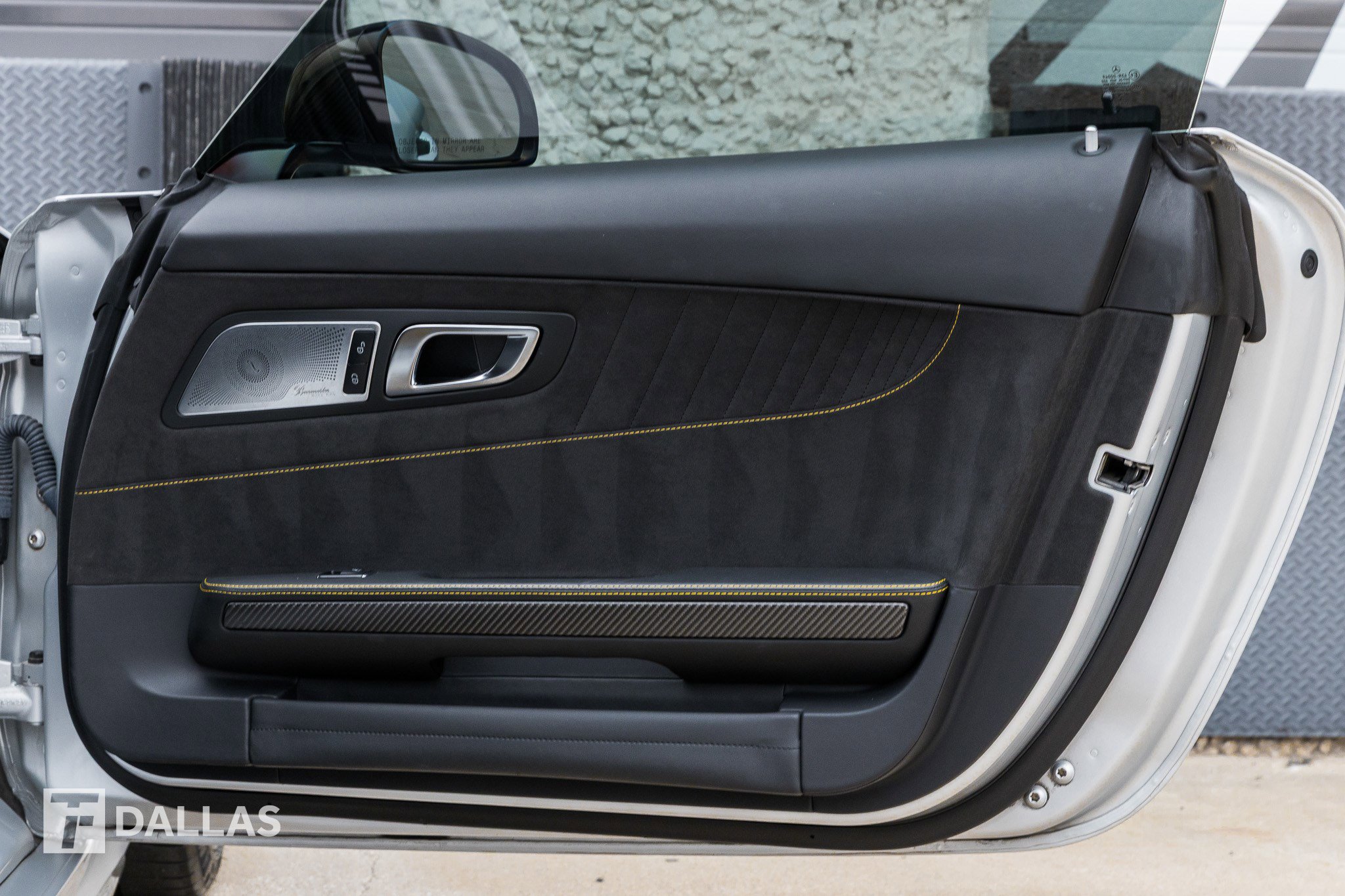 Used 2018 Mercedes-Benz AMG GT R image 35