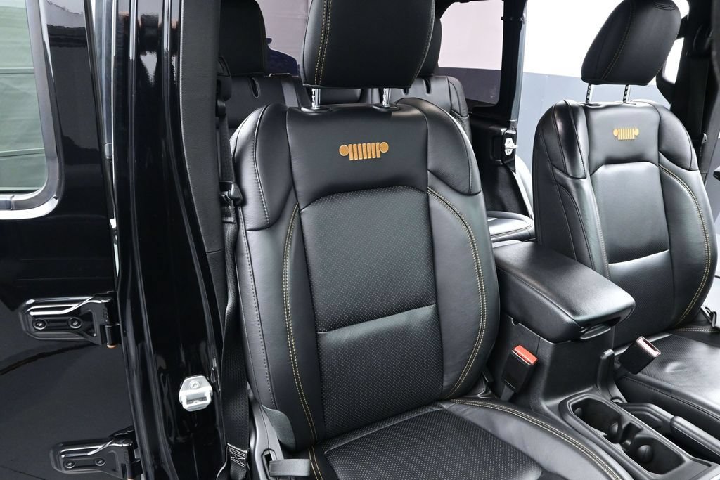 Used 2025 Jeep Wrangler Unlimited Sport AWD/4WD image 19