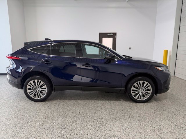 Used 2024 Toyota Venza Limited AWD/4WD image 33