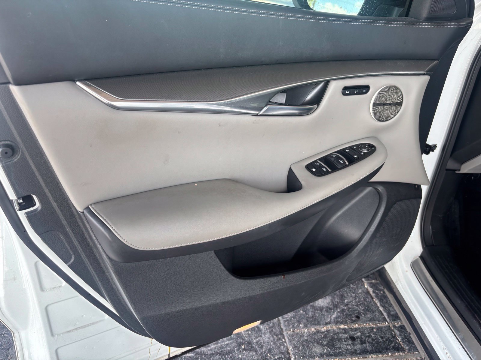 Used 2023 INFINITI QX50 Luxe AWD/4WD image 13