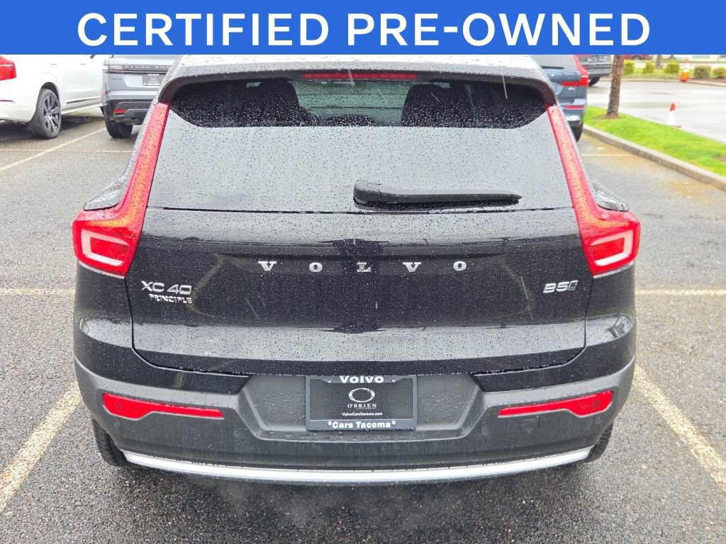 Used 2025 Volvo XC40 B5 Core AWD/4WD image 12