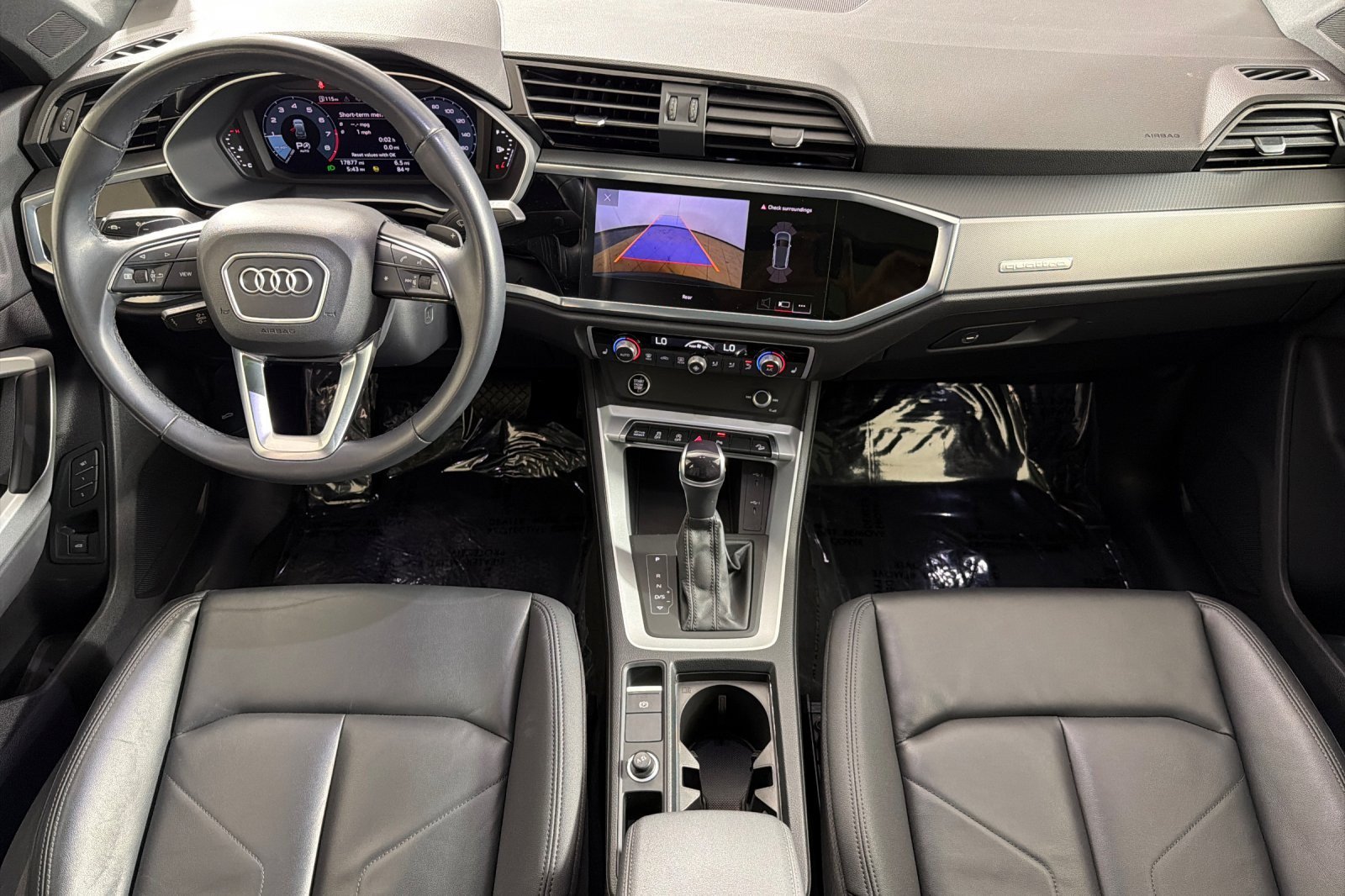 Used 2023 Audi Q3 2.0T Premium w/ Convenience Package AWD/4WD image 12