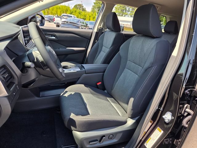 New 2026 Nissan Rogue SV FWD image 9