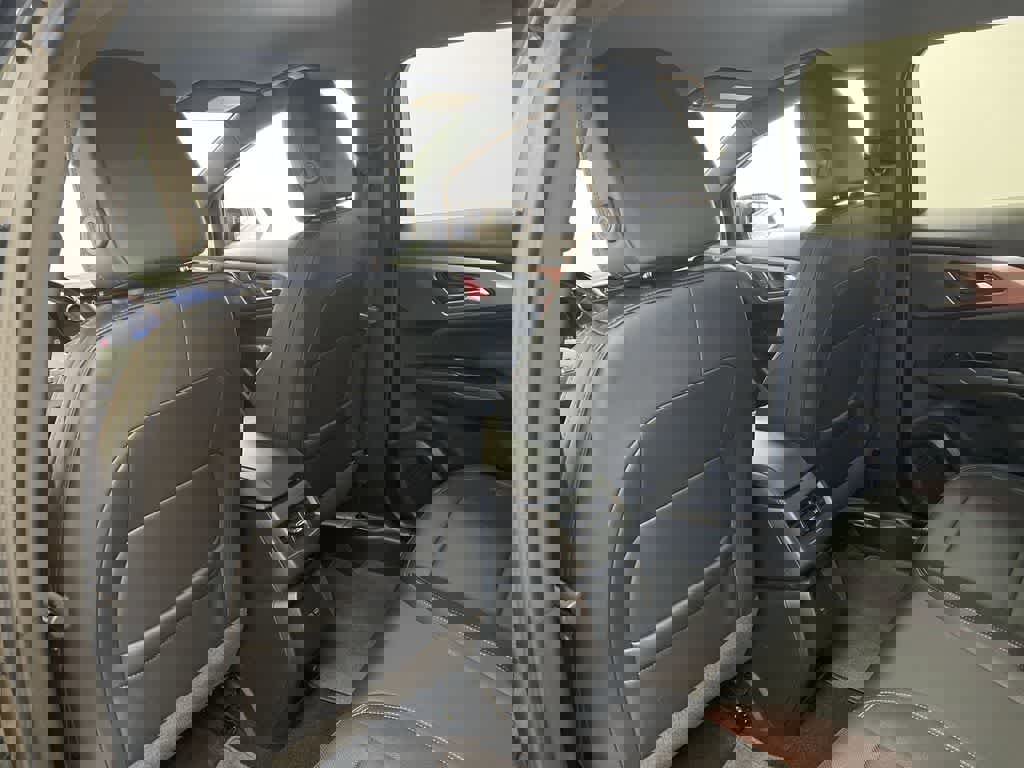 Used 2024 Chevrolet Equinox EV RS image 17