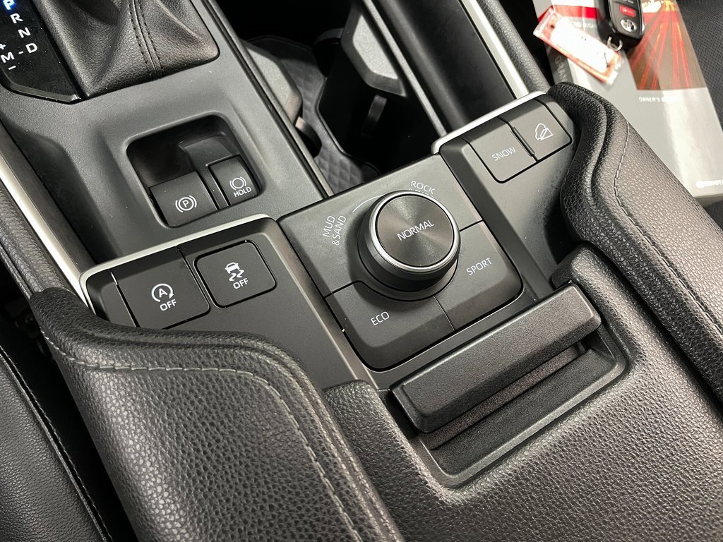 Used 2024 Toyota Grand Highlander XLE image 39