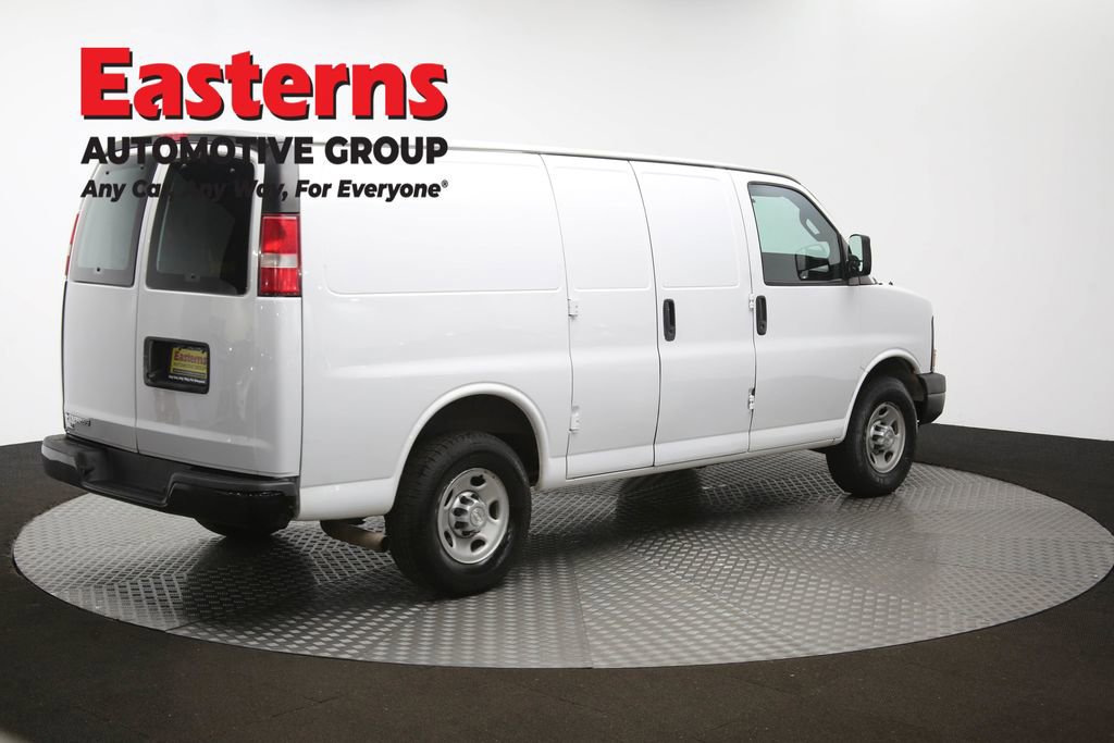 Used 2017 Chevrolet Express 2500 image 41