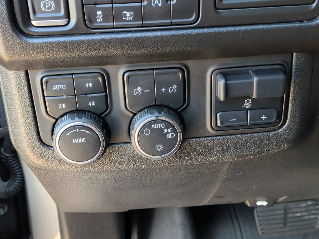 Used 2023 Chevrolet Tahoe RST w/ Luxury Package AWD/4WD image 19