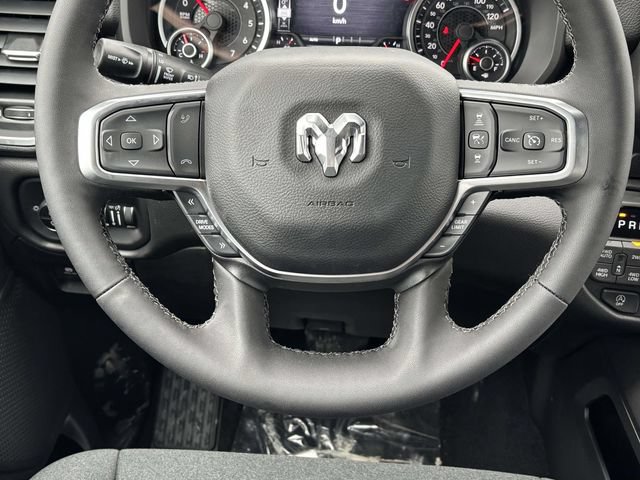 New 2026 RAM 1500 4x4 Crew Cab image 8