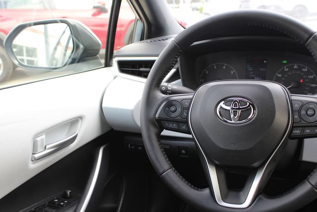 Certified 2025 Toyota Corolla SE FWD image 36