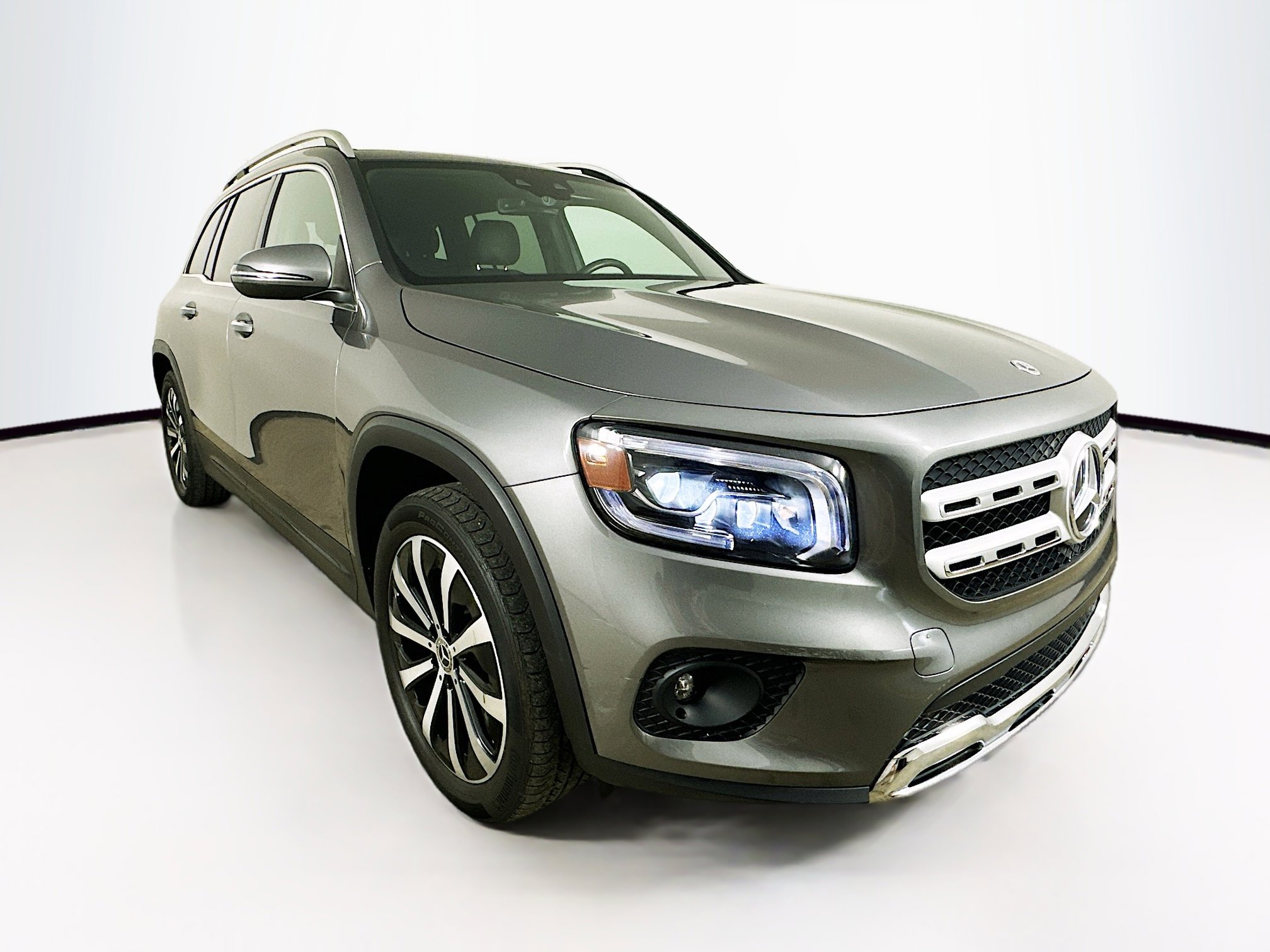 Used 2021 Mercedes-Benz GLB 250 4MATIC w/ Premium Package