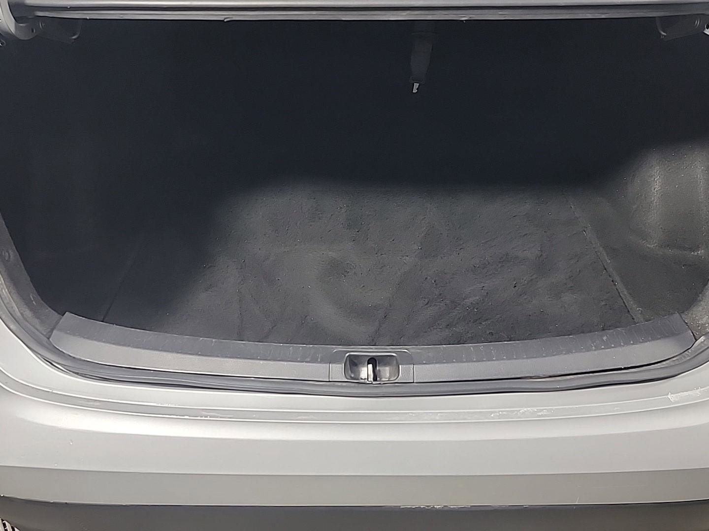 Used 2023 Toyota Corolla LE image 9