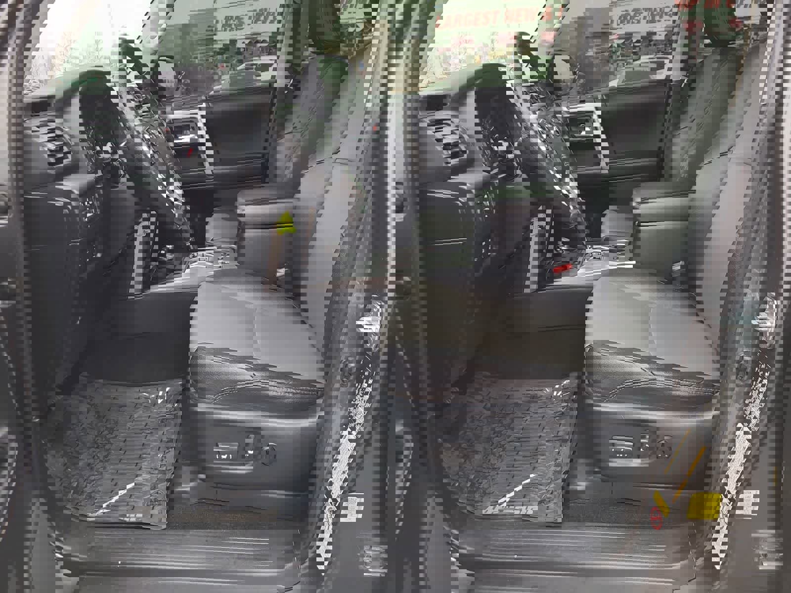 Used 2018 Toyota 4Runner SR5 Premium image 19