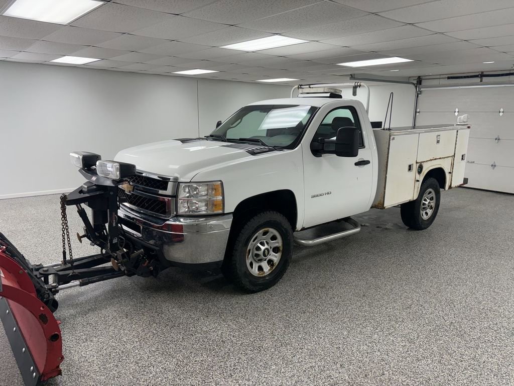 Used 2012 Chevrolet Silverado 3500 W/T w/ Snow Plow Prep Package image 4